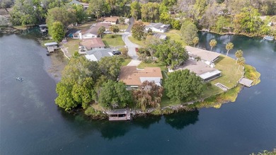 This classic WATERFRONT home is perfectly situated along the - photo 4
