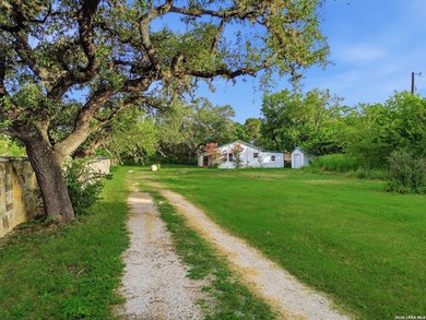 RARE 1-ACRE GEM IN HISTORIC HELOTES - NO HOA! Looking for - photo 8