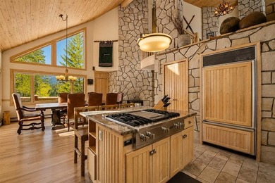 A rare ski-in/ski-out retreat tucked against National Forest - photo 18
