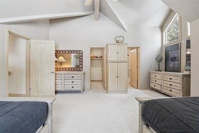 A rare ski-in/ski-out retreat tucked against National Forest - photo 22