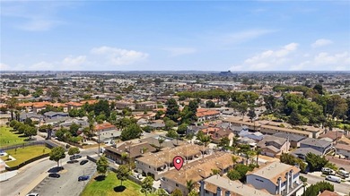New Price! Incredible Opportunity in a Highly Coveted - photo 40