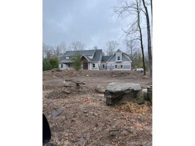 Widlerness Lake Home For Sale in Forestburgh New York