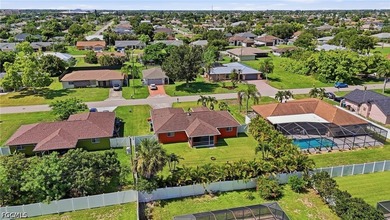 Welcome to this beautiful Florida home located in the thriving - photo 48