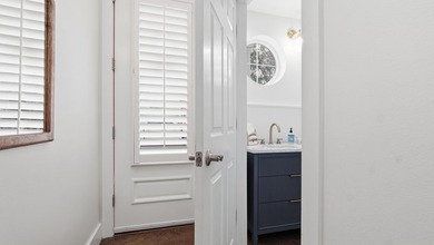 Experience the laid-back 30A lifestyle in the heart of Blue - photo 9