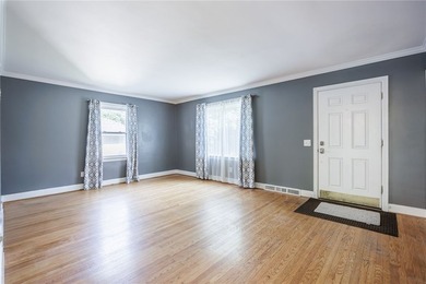 Welcome to 70 Highwood Road, where classic charm meets everyday - photo 6