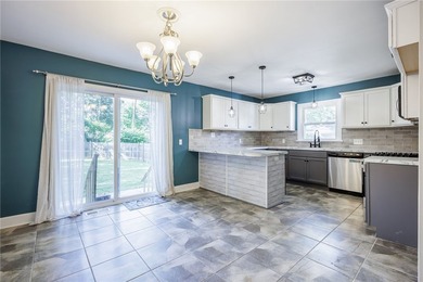 Welcome to 70 Highwood Road, where classic charm meets everyday - photo 8