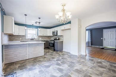 Welcome to 70 Highwood Road, where classic charm meets everyday - photo 9