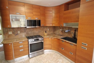 SOLID BRICK 1 family Duplex.Many Upgrades. 2 Carports - photo 3