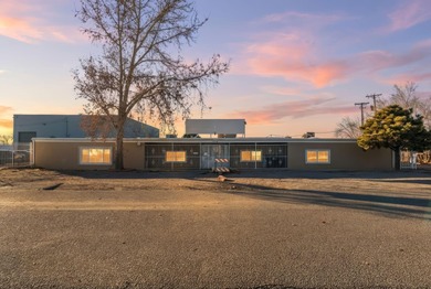 Lake Home For Sale in Albuquerque, New Mexico