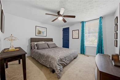 Rare opportunity to own a beautifully updated and meticulously - photo 18