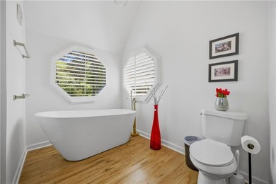Rare opportunity to own a beautifully updated and meticulously - photo 29