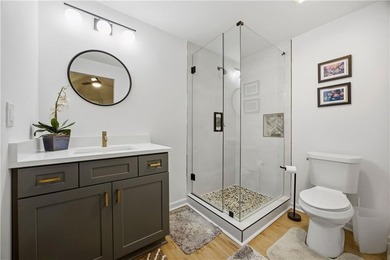 Rare opportunity to own a beautifully updated and meticulously - photo 36