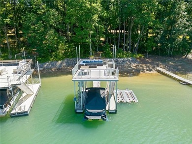 Rare opportunity to own a beautifully updated and meticulously - photo 43
