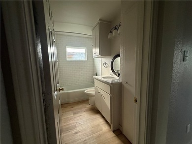 Beautifully remodeled and move-in ready, this charming 2-bedroom - photo 12