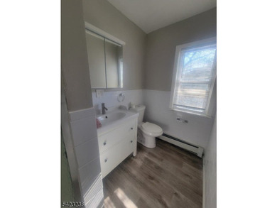 Move-in ready and fully renovated corner home in Atlantic City! - photo 18