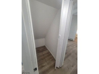 Move-in ready and fully renovated corner home in Atlantic City! - photo 24