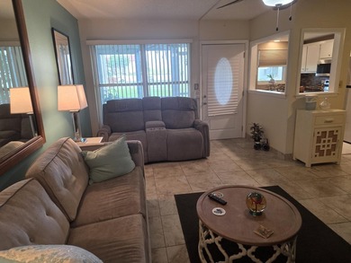 Welcome to this efficient one-bedroom, one-and-a-half-bath - photo 24