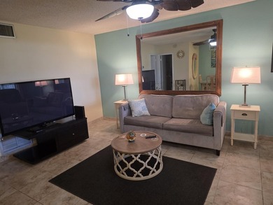Welcome to this efficient one-bedroom, one-and-a-half-bath - photo 25