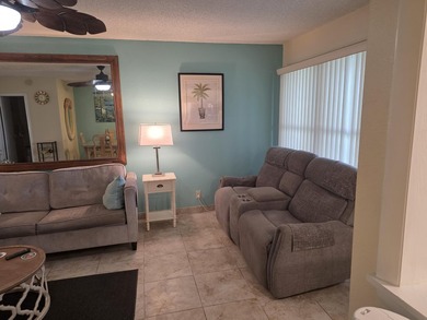 Welcome to this efficient one-bedroom, one-and-a-half-bath - photo 26