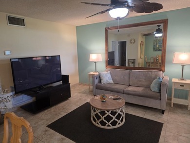 Welcome to this efficient one-bedroom, one-and-a-half-bath - photo 27
