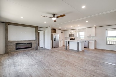 New Construction 5-bedroom, 3-bath home with a bonus room is - photo 4