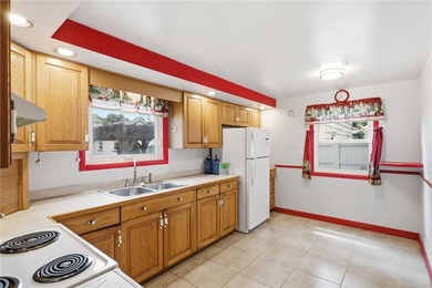 Welcome to 193 Rogene St, a 1,246 sq ft Cape Cod tucked away at - photo 6