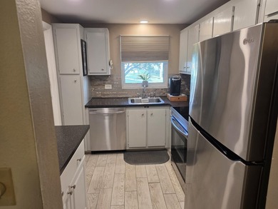 Welcome to this efficient one-bedroom, one-and-a-half-bath - photo 36