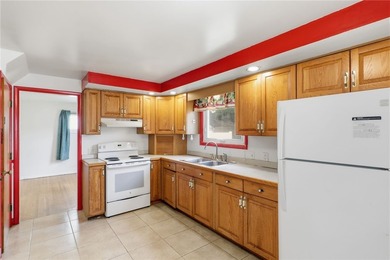 Welcome to 193 Rogene St, a 1,246 sq ft Cape Cod tucked away at - photo 7