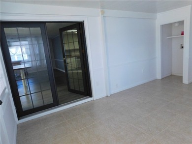 Welcome to Barefoot Bay! This home is conveniently located - photo 3