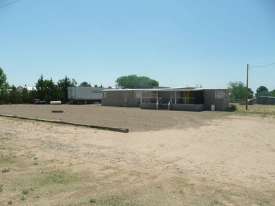 This 1980 14 x 80 3 BR, 2 Bath Windsor manufactured home is full - photo 3