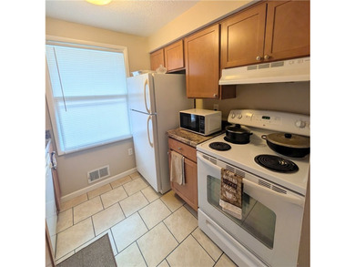 Another Rockin' Rochester Property! Welcome to this - photo 3