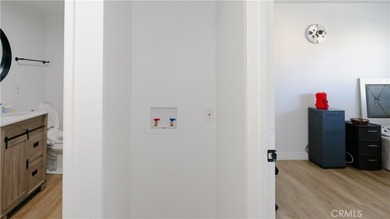 Welcome to Saddleback Park Villas, where comfort, convenience - photo 12
