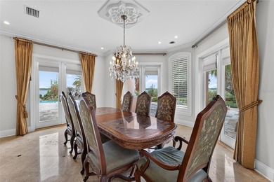 Beyond the gates of Casa Bella, a remarkable lakefront estate - photo 31