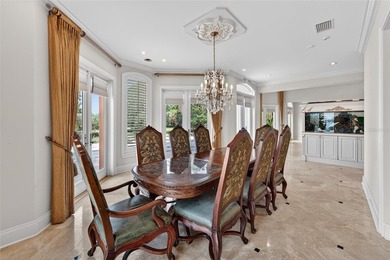 Beyond the gates of Casa Bella, a remarkable lakefront estate - photo 32