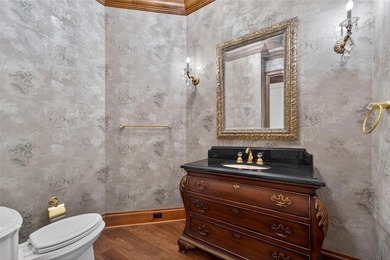 Beyond the gates of Casa Bella, a remarkable lakefront estate - photo 34