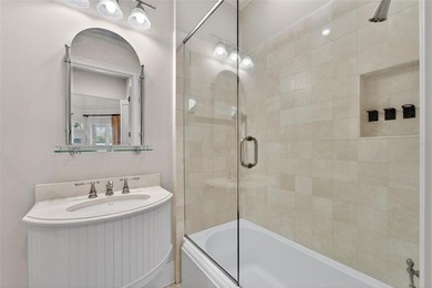 Beyond the gates of Casa Bella, a remarkable lakefront estate - photo 37