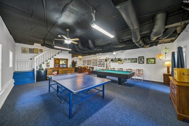 Tucked into a fantastic ski and tubing cove with effortless - photo 49
