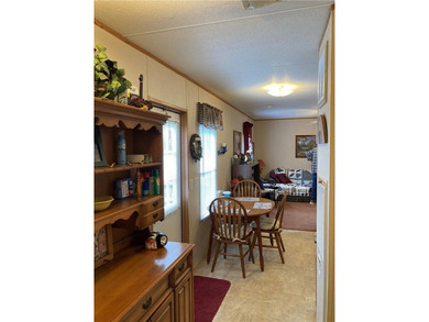 LOOKING FOR AN IMMACULATE MOVE IN GET AWAY FULLY FURNISHED? - photo 10
