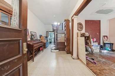 Rarely available 3-story detached colonial on a lush 50' x 100' - photo 5