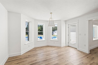 Spacious 4 bedroom, 3 bath ranch-style home with a private pool - photo 10