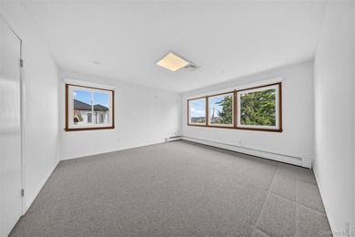 The Long Island Sound Waterfront, panoramic views of both the - photo 15