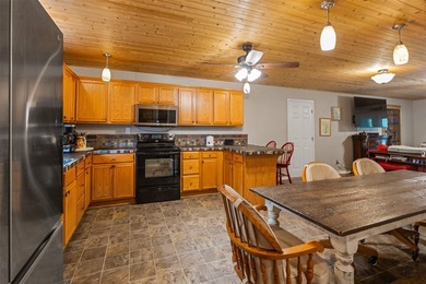 Lake Front Home on Cedar Creek Lake. Great size for all the - photo 22