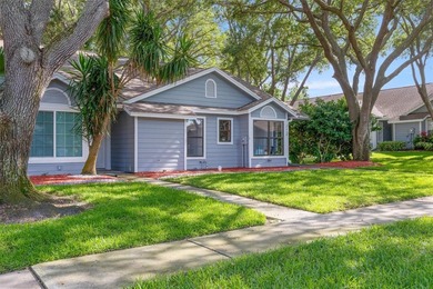 Location, Location, Location and pet friendly. Spacious and - photo 2