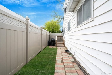 This is the kind of home that gives you options from the moment - photo 7
