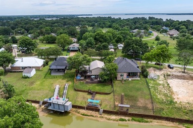 Lake Front Home on Cedar Creek Lake. Great size for all the - photo 37