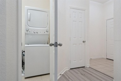 Ground Floor | Gated | Wooded Nature Views | Zoned for Short - photo 8