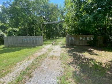 (private lake, pond, creek) Lot Sale Pending in Columbia Alabama