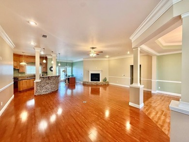 This gorgeous 5 bedroom, 3.5 bath home with a bonus room offers - photo 14
