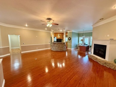 This gorgeous 5 bedroom, 3.5 bath home with a bonus room offers - photo 17