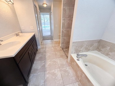 Step into 711 SE Celtic Ave, recently refreshed with fresh - photo 20